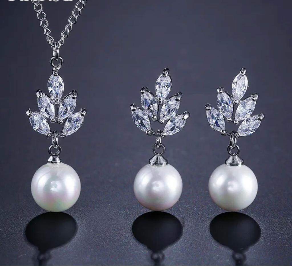 Petra Diamanté And Pearl Necklace And Earring Set