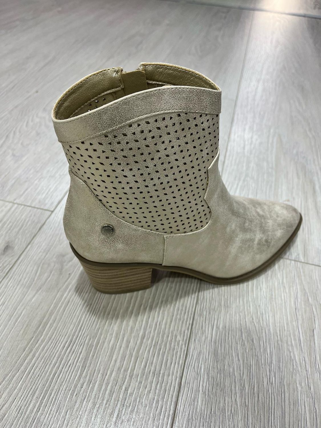 Carter Soft Gold XTI Boot