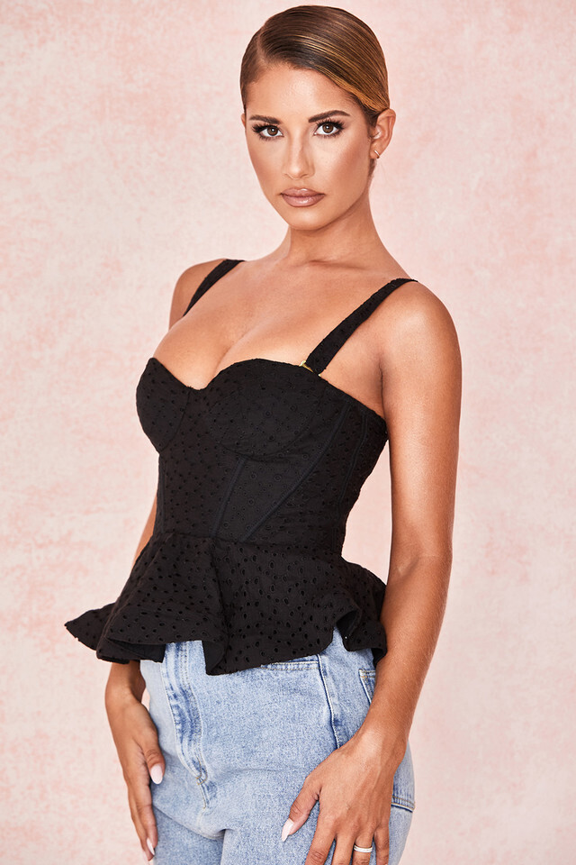 One-shoulder ruffled vest