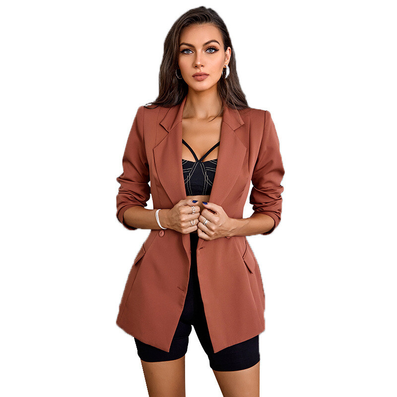 Single-breasted Slim Fitted Suit Jacket With Open Back Detail