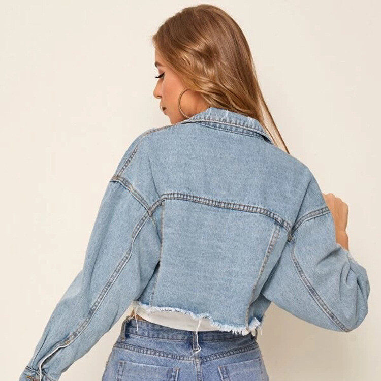 Women&#39;s cropped top denim jacket