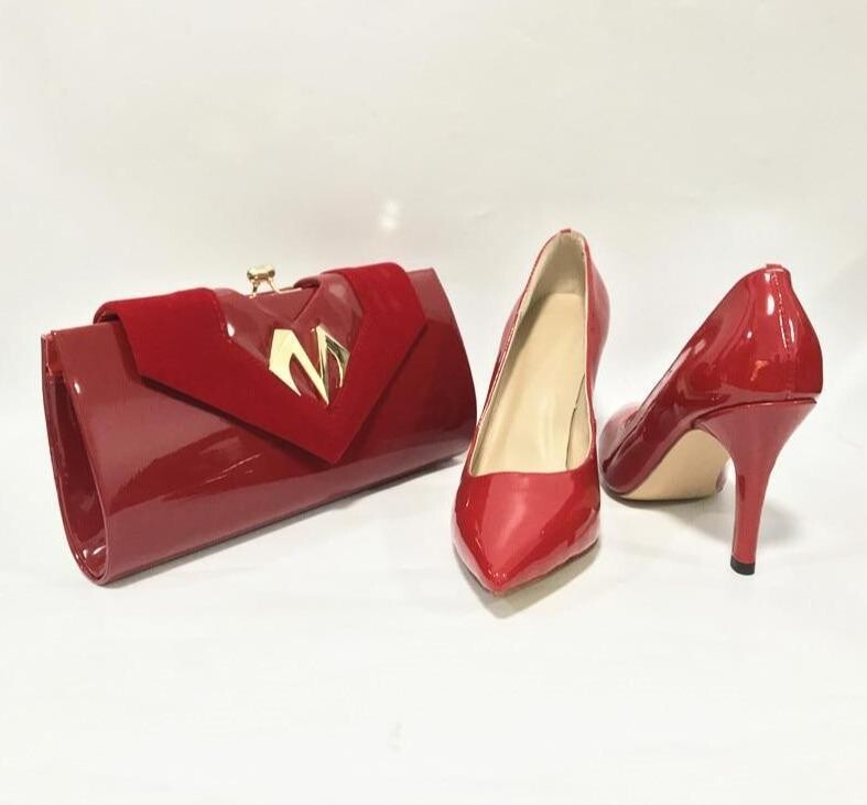 Fashion shoes and bags matching