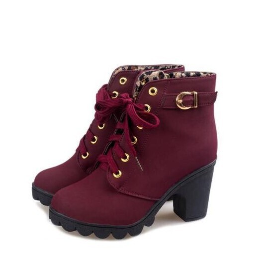 Casual lace up boot