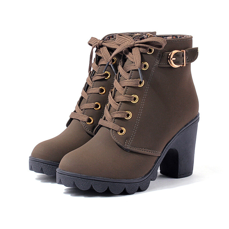 Casual lace up boot