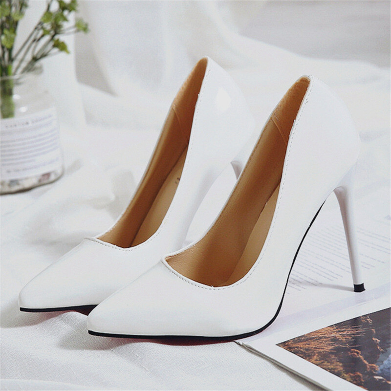 Stiletto pointed high heels
