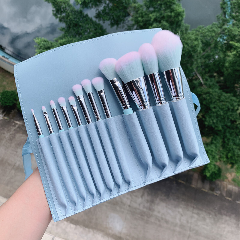 Light Blue Wooden Handle Makeup Brush Set