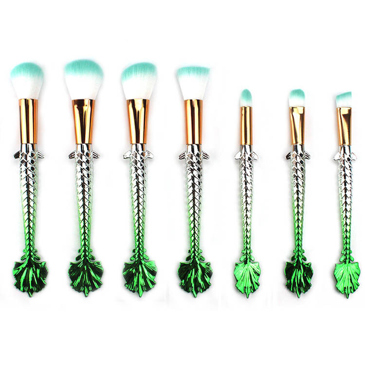7 Gradient Color Mermaid Fashion Makeup Brushes