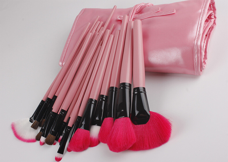24 Makeup Brushes