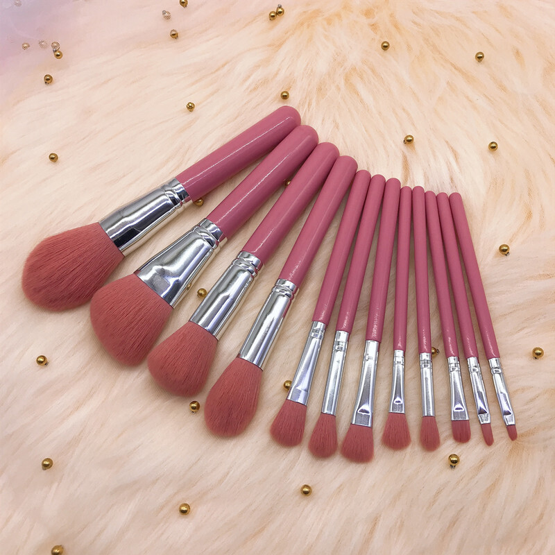 Light Blue Wooden Handle Makeup Brush Set