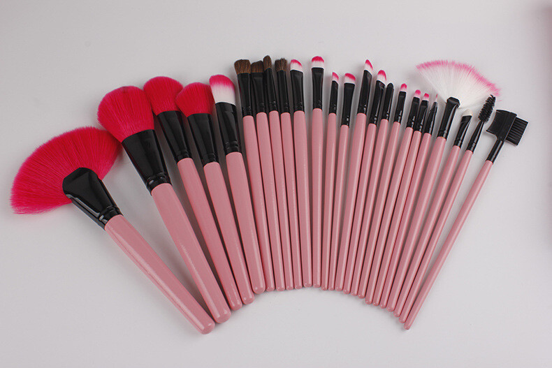 24 Makeup Brushes