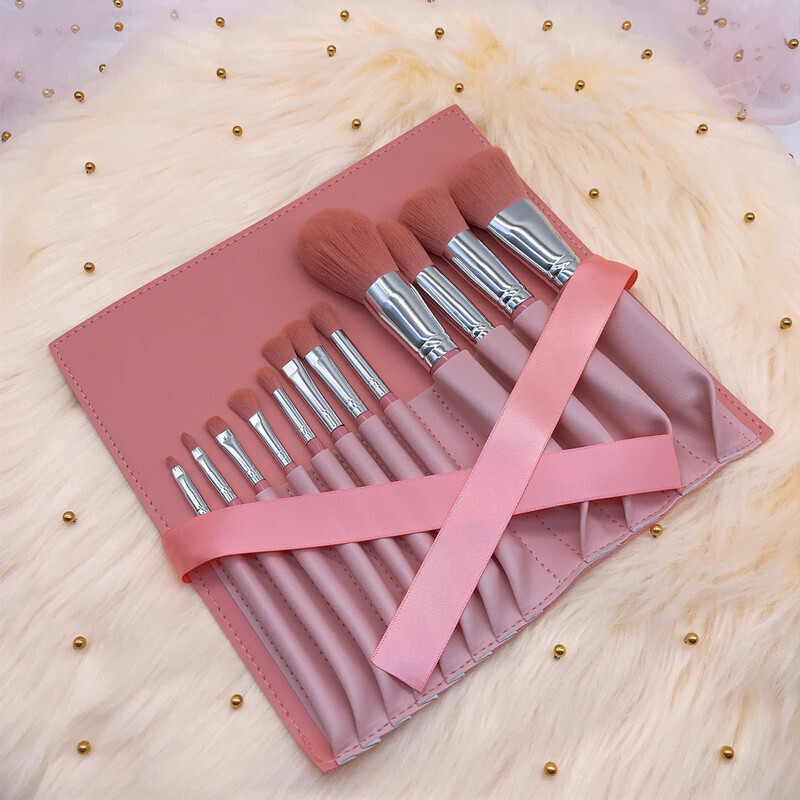 Light Blue Wooden Handle Makeup Brush Set