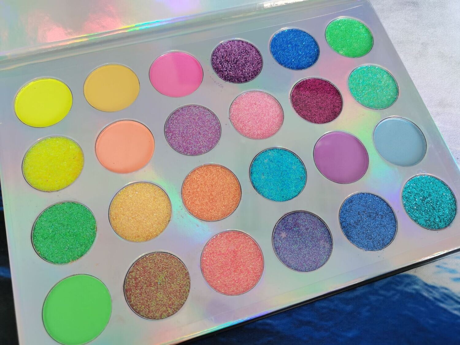 Glow Eyeshadow Palette