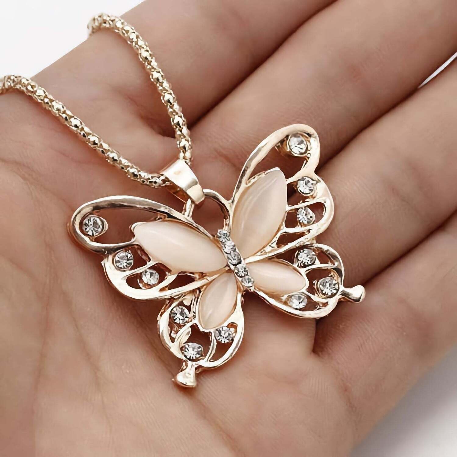 Ladies Butterfly Opal Sparkling Diamond Hollow Necklace