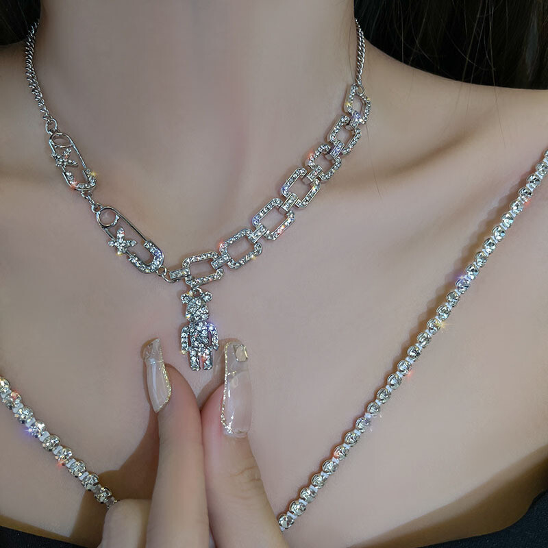 Diamonds Violent Bear Necklace Light Clavicle Chain