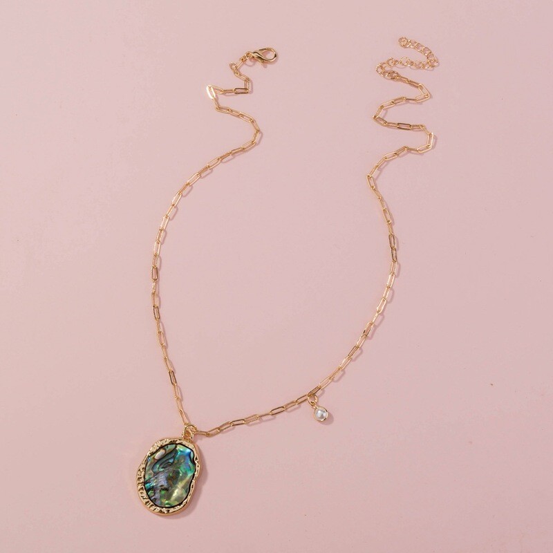 Irregular Metal Pendant Natural Color Abalone Shell Necklace 