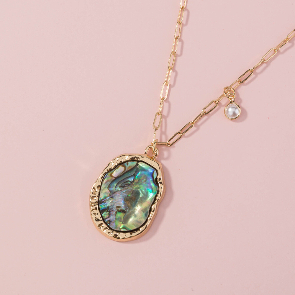 Irregular Metal Pendant Natural Color Abalone Shell Necklace 
