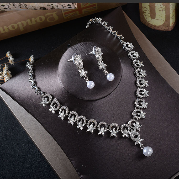 Bridal Jewelry Earrings Necklace Two-pieceRhinestone Pearl Set Wedding Crown Headdress Accessories