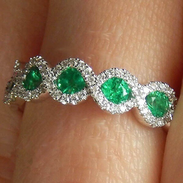 8 Characters Full Diamond Ruby Ring Female European And American Fashion Emerald Zircon Ring, Color: Green diamond, Size: 5th