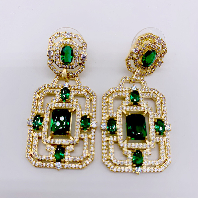 Square Flower Window Earrings Show Thin Face, High-end Earrings, Emerald Full Diamond Zircon Silver Needle Tide