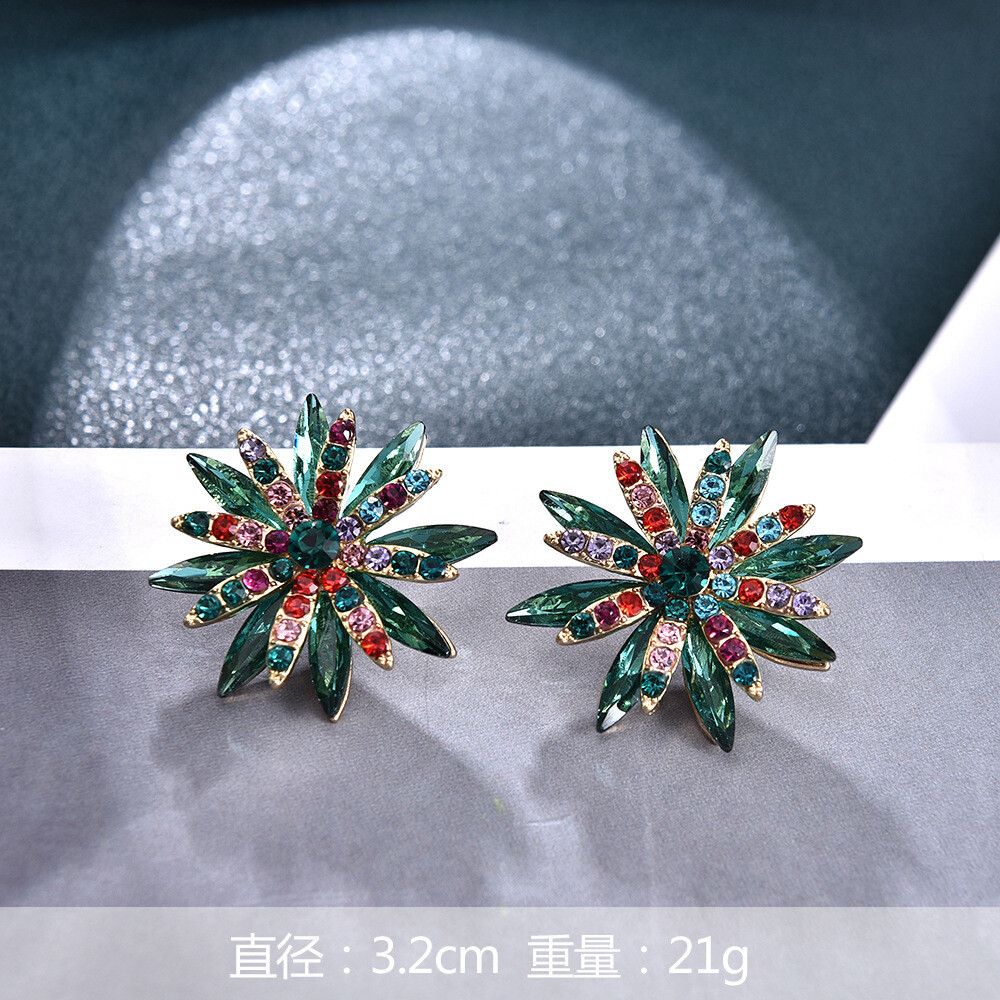 Emerald Green Crystal Diamond Earrings 