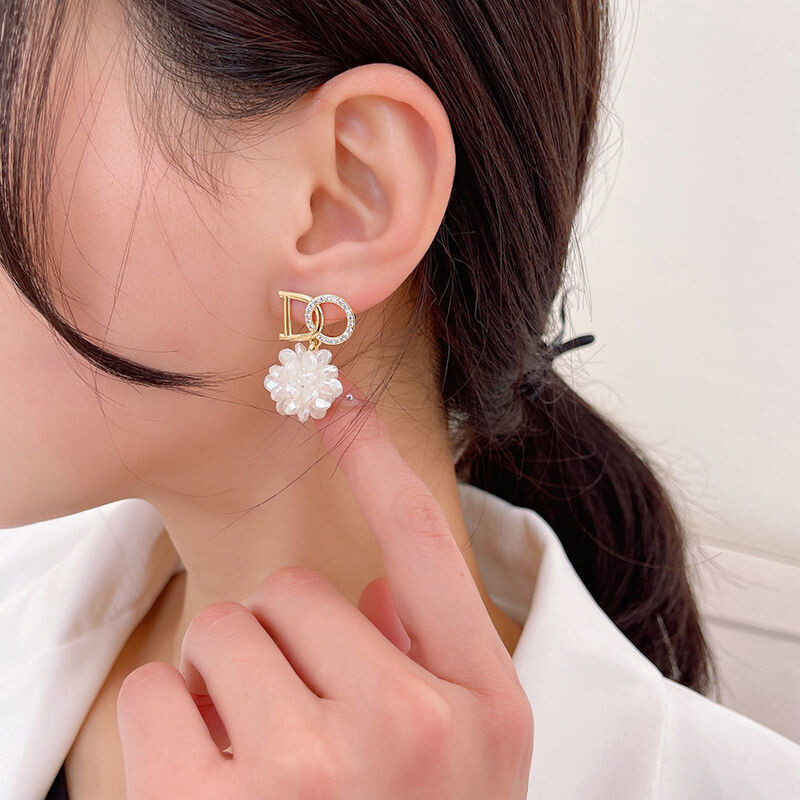 micro diamond flower earrings