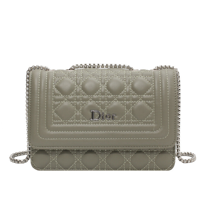 2022 New Shoulder Messenger Bag   Of The Atmosphere Simple Small Square Bag Embroidered Thread Diamond Chain Female Bag