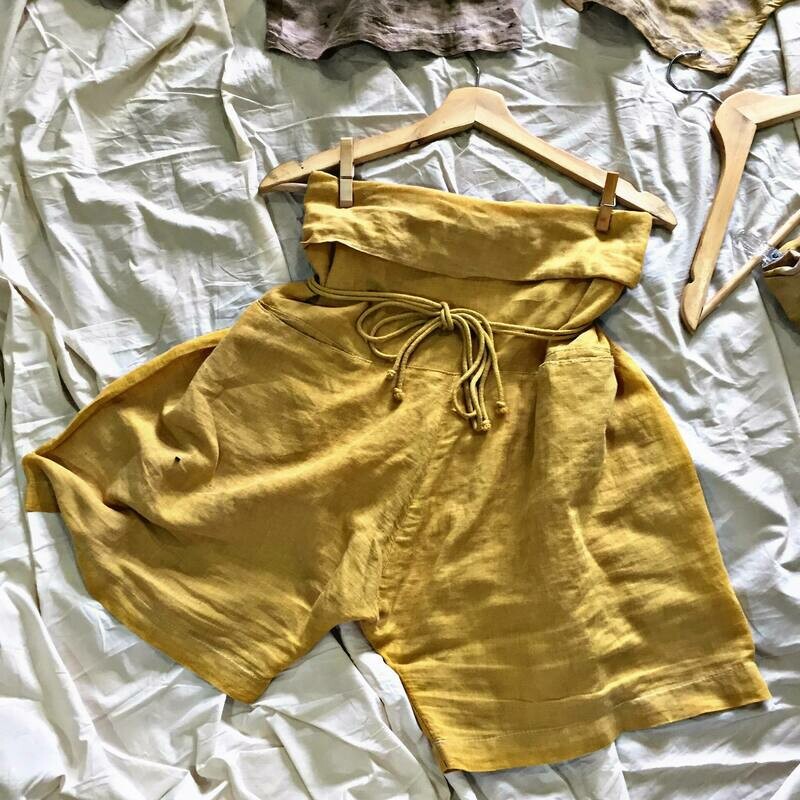 Short Thai
