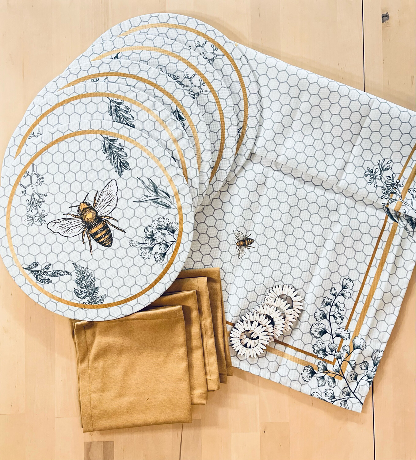 placemat 🐝 مفارش طاولة 