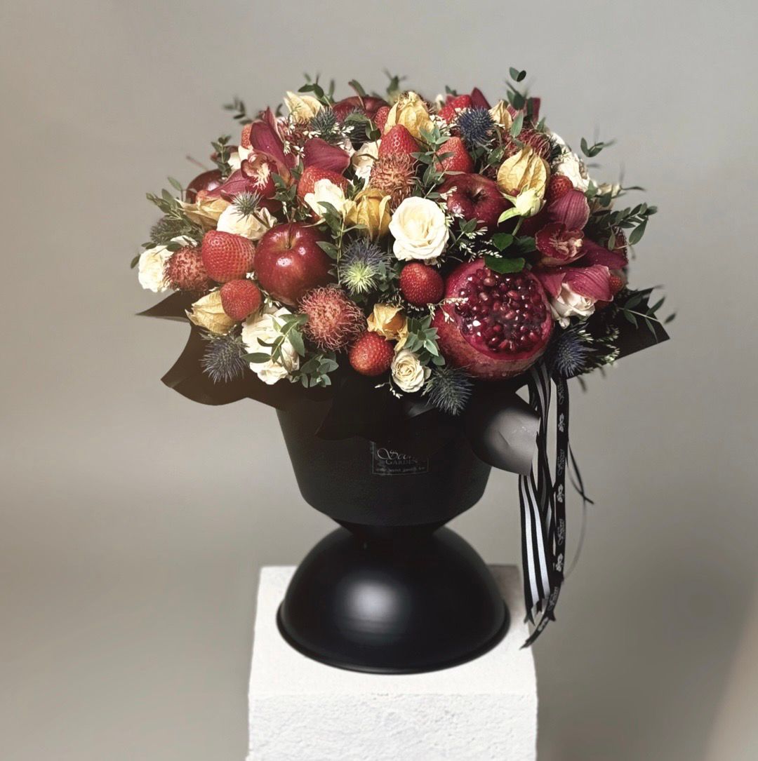 Fruit vase