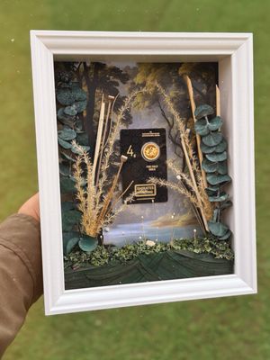 White Frame + Gold  