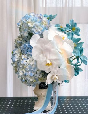 Blue vase