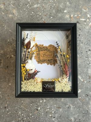 Black Frame 