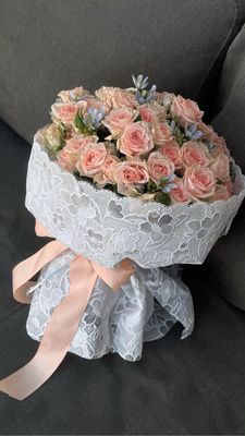 Rosé Lace Bouquet |