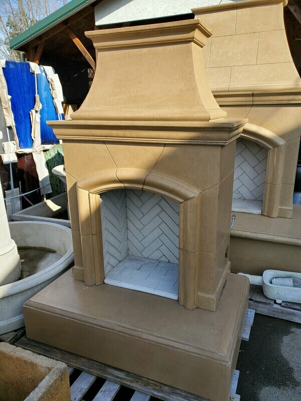 Chica Fireplace
