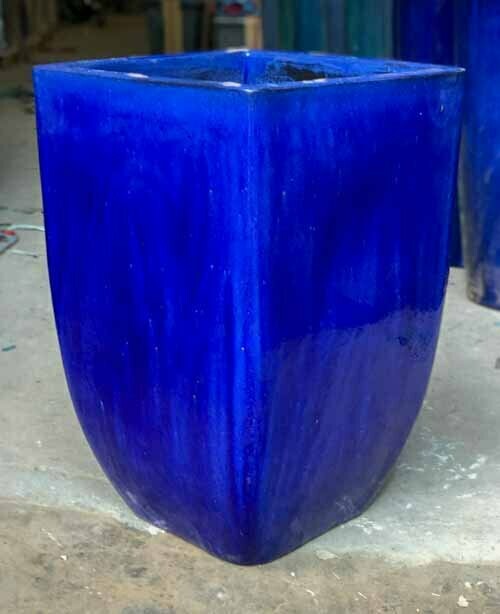 Large Curved Square
