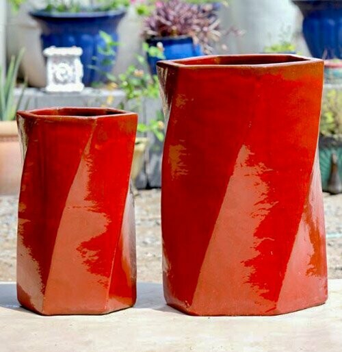 SWIRL PLANTER