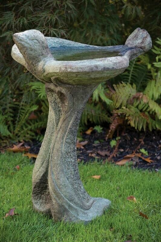 All Birds Welcome Bird Bath