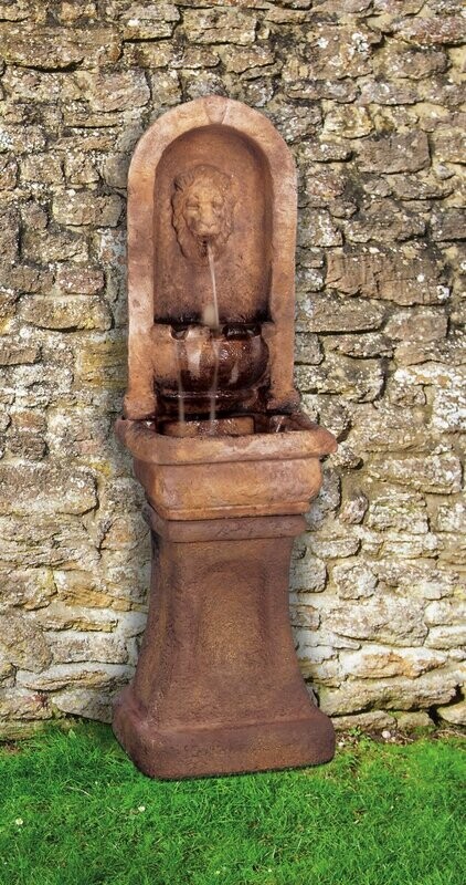 TALL LION ALCOVE FOUNTAIN