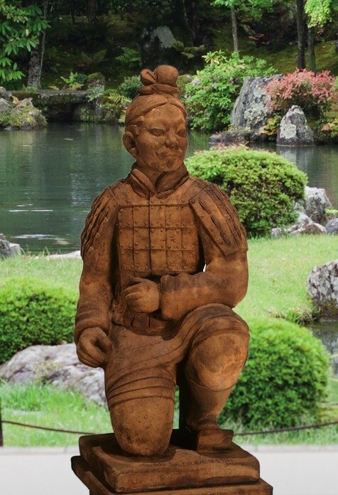 KNEELING ARCHER