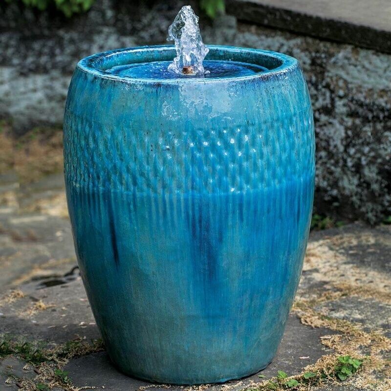 Malmo Fountain, Tall