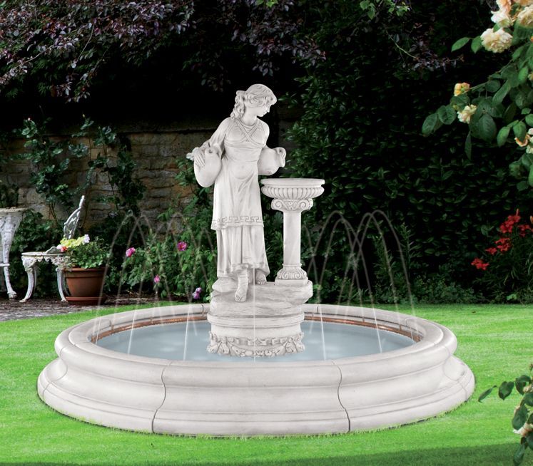 Angella Fountain in Toscana Pool with Spray Ring