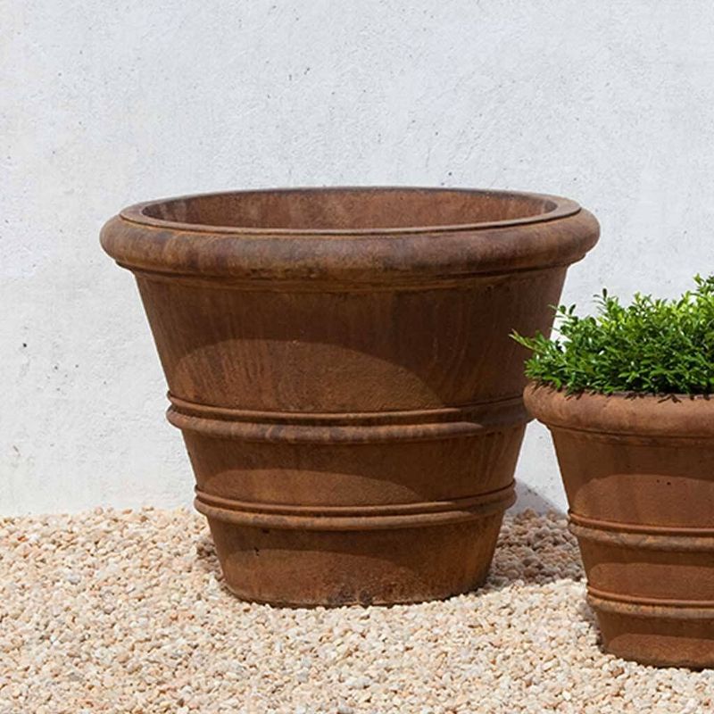 Classic Rolled Rim Planter, Small