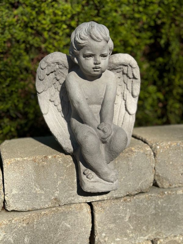 Medium Angel Medium Angel