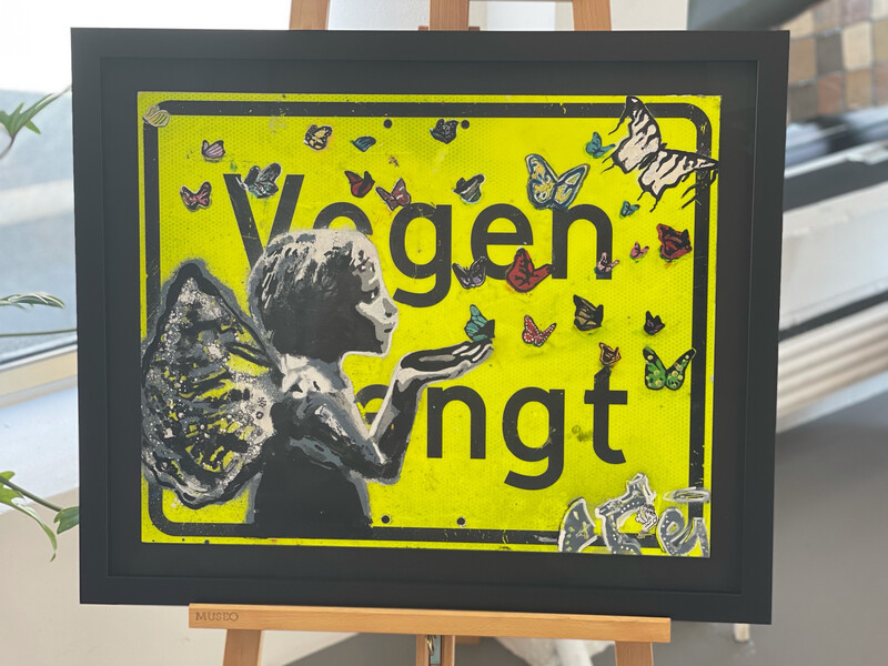 Vegen Stengt (Closed Road) Stolen Streetsign - Norwegian Car/Road Closed/No Entry Sommerfugl I Vinterland Original On Metal Sign