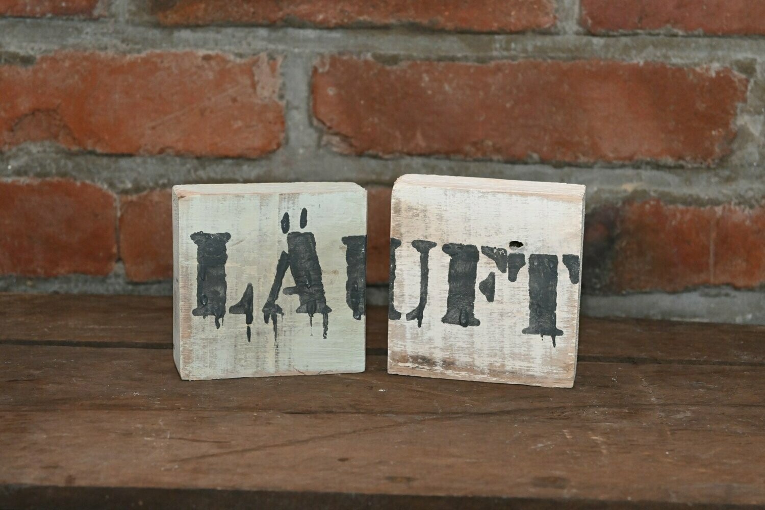 "LÄUFT" Holzschild  - Geschenkartikel