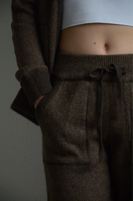 Dunkelbraune Damenhose