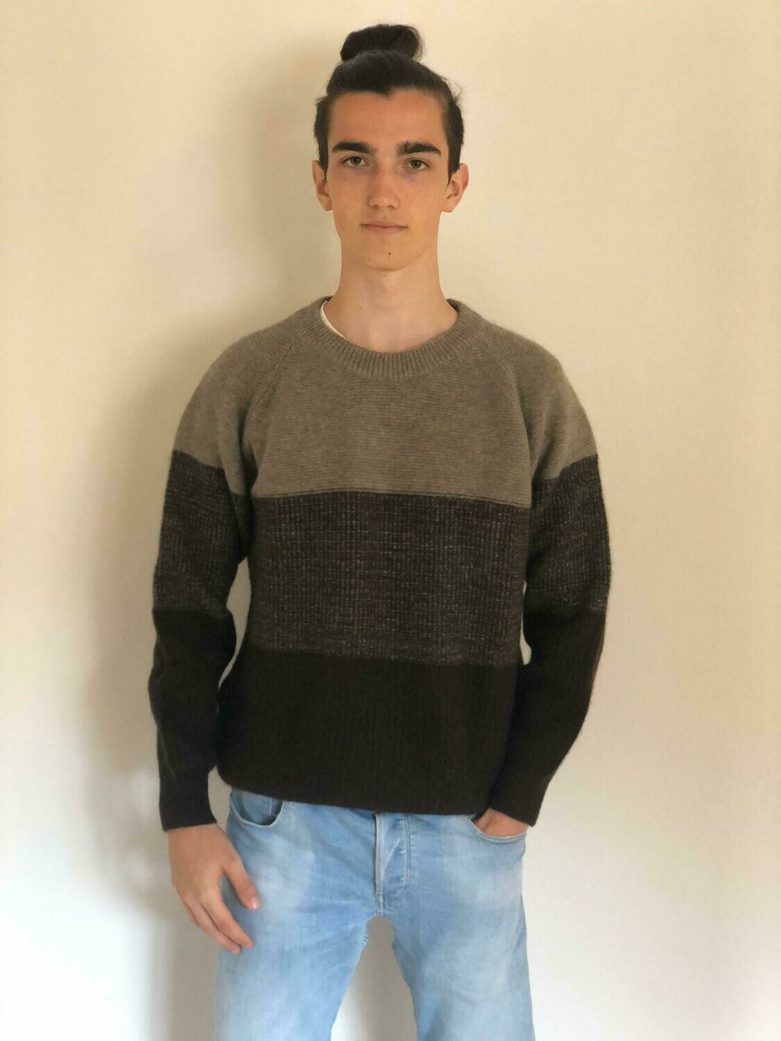 3-farbiger Herrenpullover