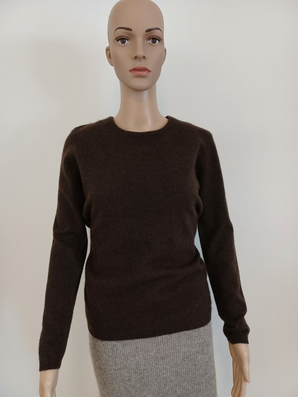 Dunkelbrauner Damenpullover