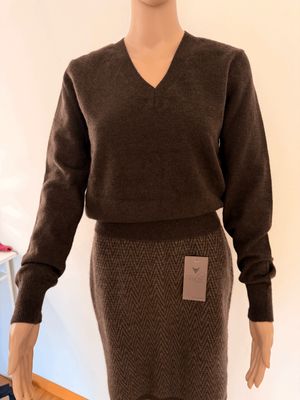 Damenpullover mit V-Ausschnitt