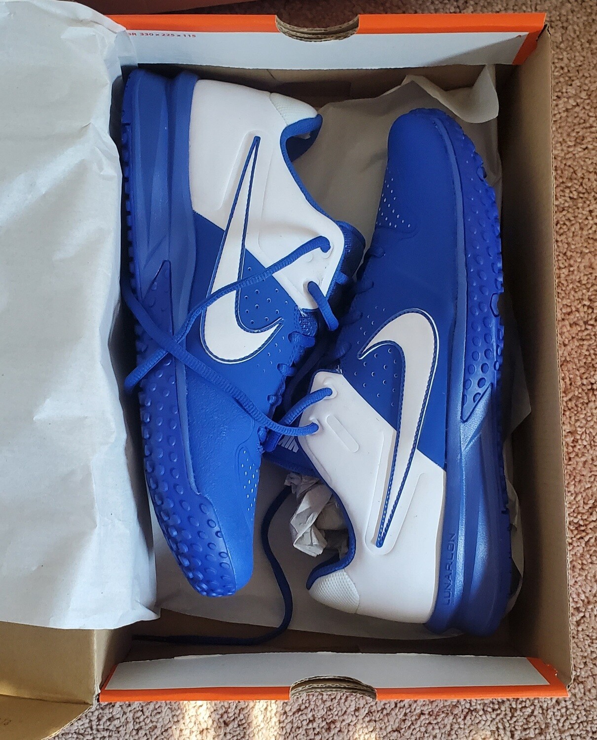 NEW Nike Alpha Huarache Varsity Turf (M9.5)